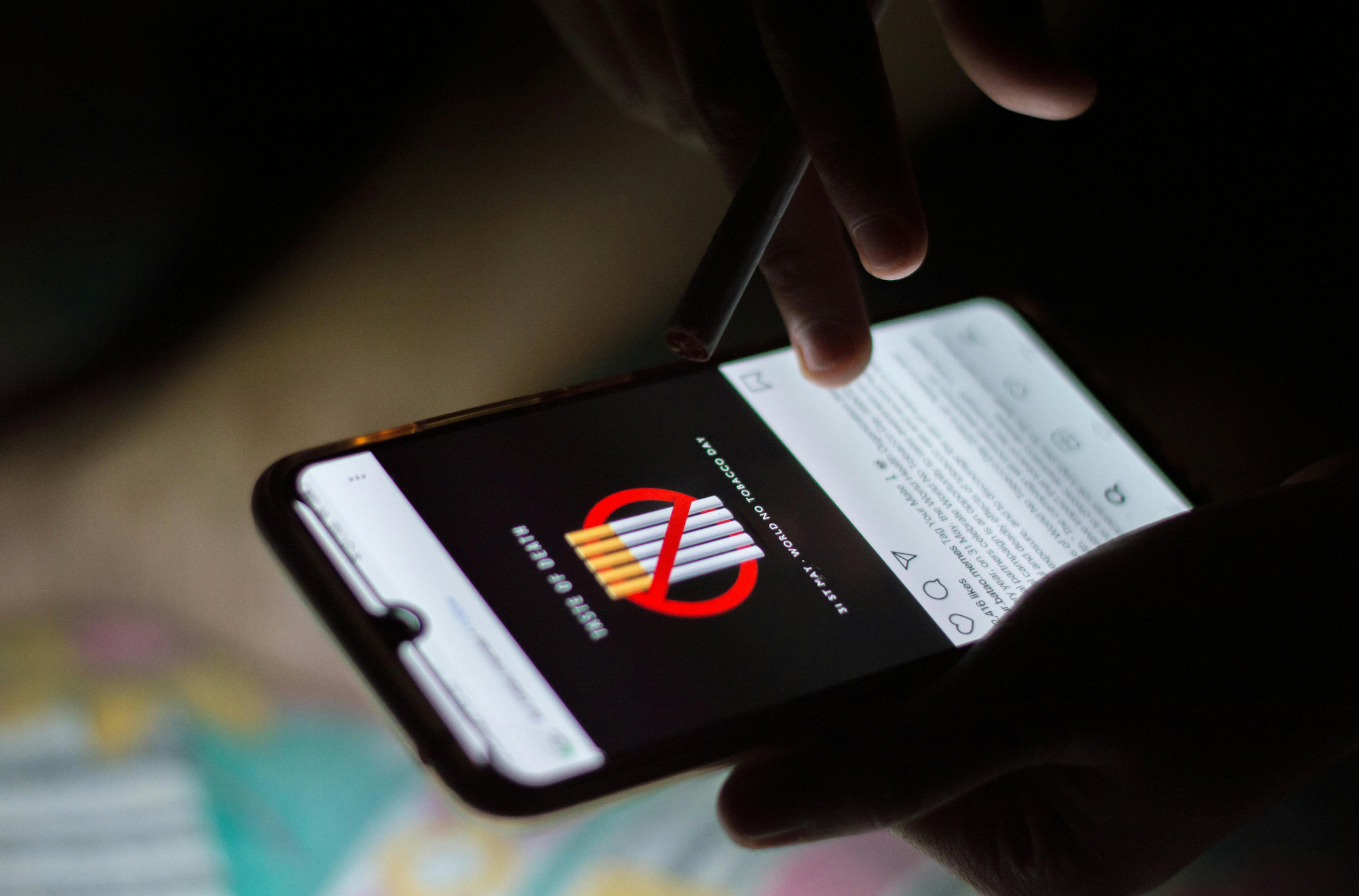 stop smoking app on a mobile phone